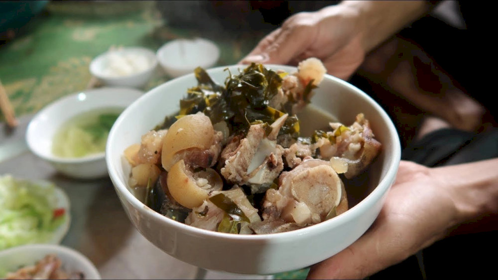 Thịt trâu om lá lồm